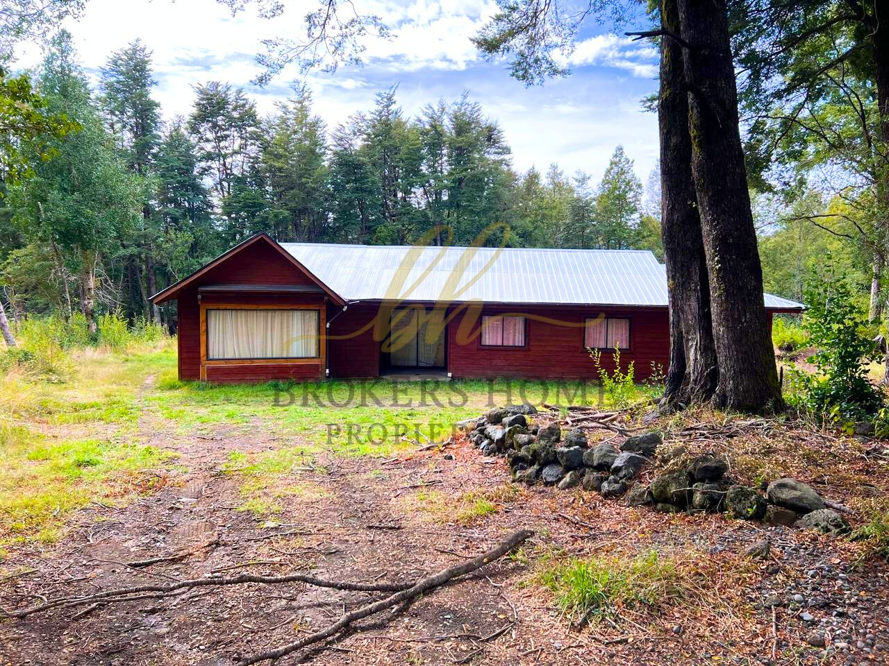 Terreno con casa en Venta, Pucón.